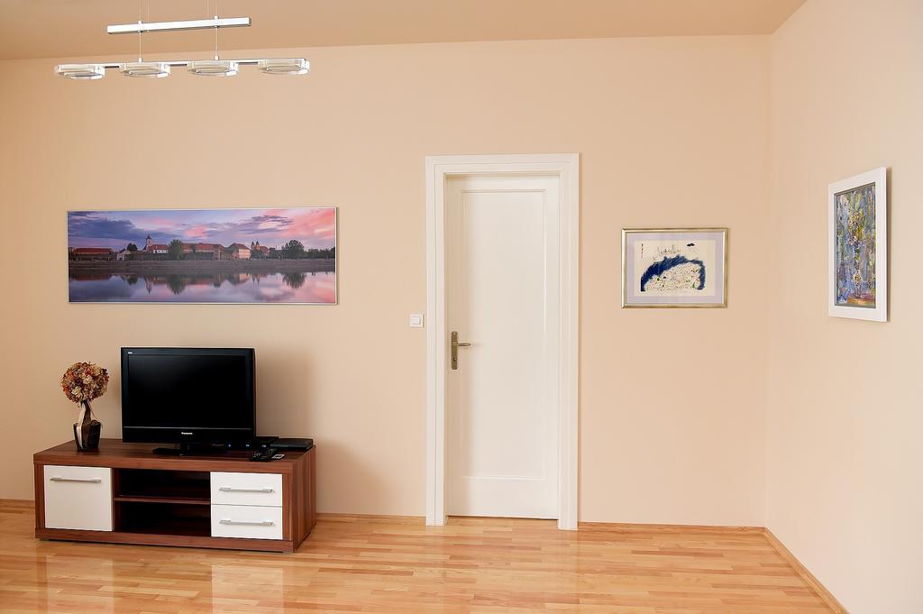 Apartman Cesaric Osijek Exterior photo